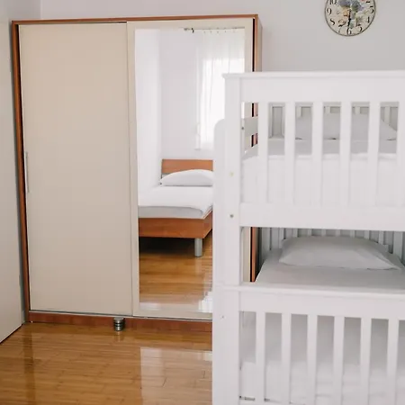 Petra Apartment *